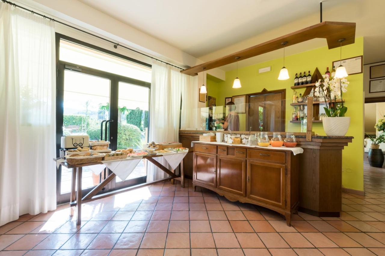 Hotel San Michele سان جيمينيانو المظهر الخارجي الصورة