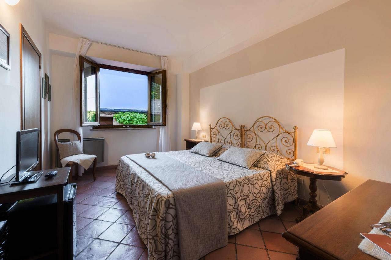 Hotel San Michele سان جيمينيانو المظهر الخارجي الصورة