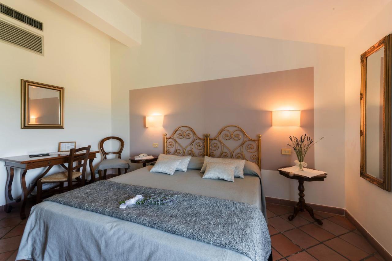 Hotel San Michele سان جيمينيانو المظهر الخارجي الصورة
