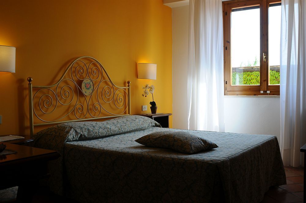 Hotel San Michele سان جيمينيانو المظهر الخارجي الصورة