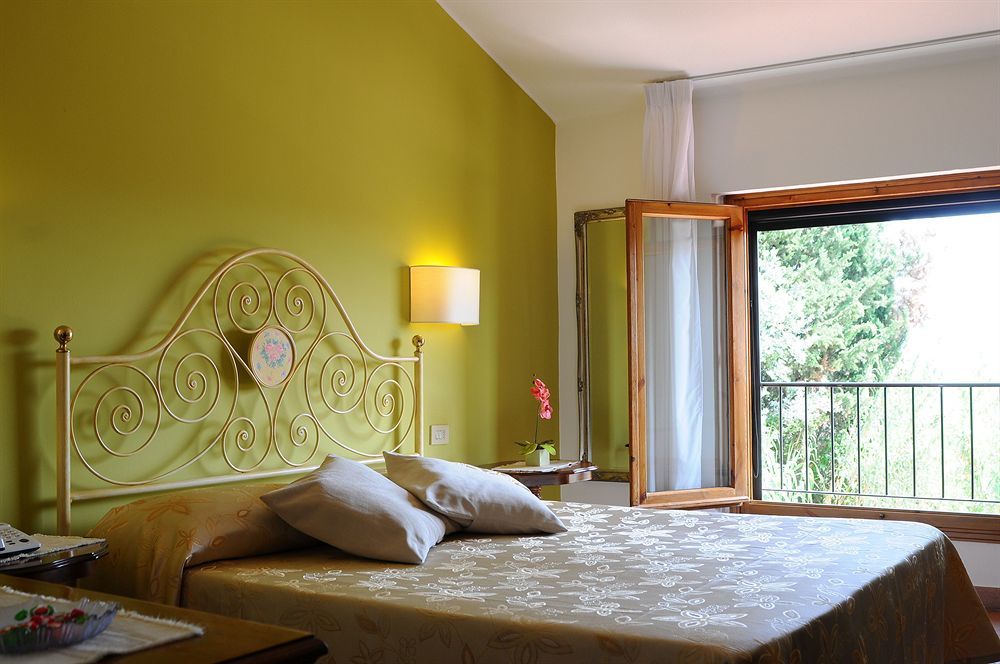 Hotel San Michele سان جيمينيانو المظهر الخارجي الصورة